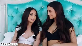 Ariana Marie and Eliza Ibarra 3some,blowjob