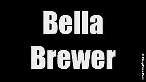 Bella Brewer showcases her busty,car